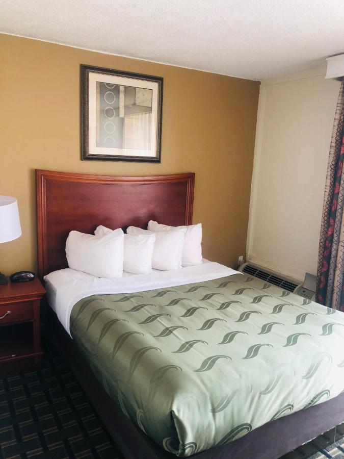 Quail Inn And Suites - Миртл-Бич Экстерьер фото