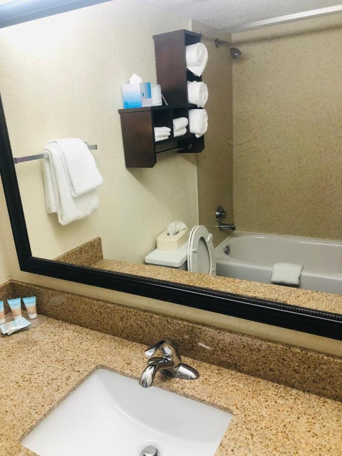 Quail Inn And Suites - Миртл-Бич Экстерьер фото
