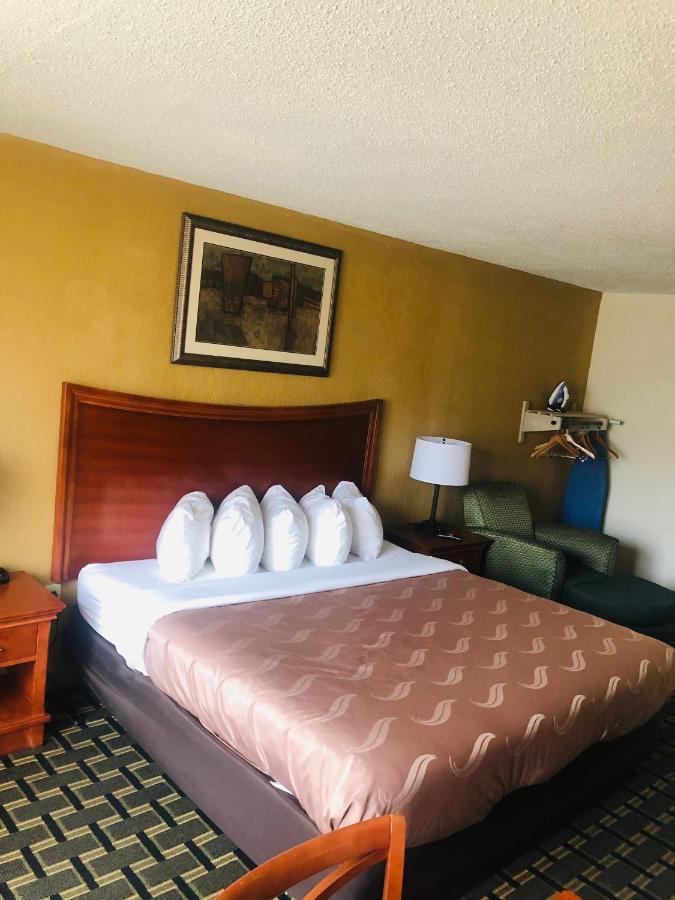 Quail Inn And Suites - Миртл-Бич Экстерьер фото