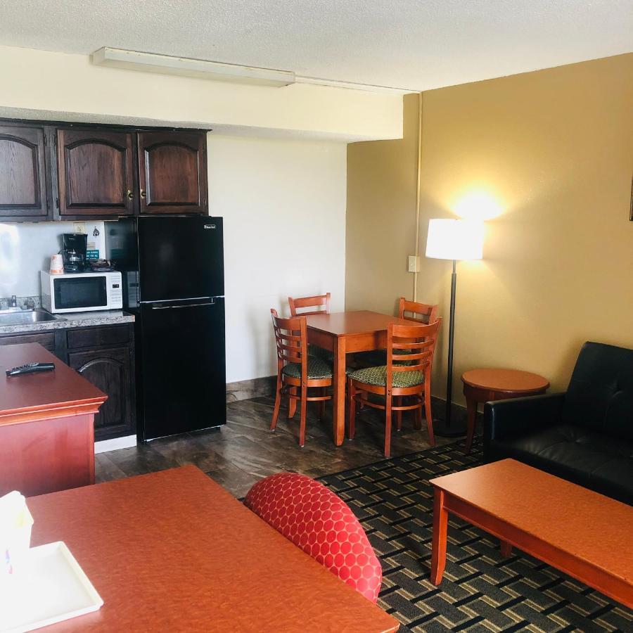 Quail Inn And Suites - Миртл-Бич Экстерьер фото