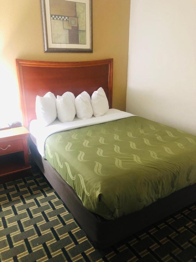 Quail Inn And Suites - Миртл-Бич Экстерьер фото