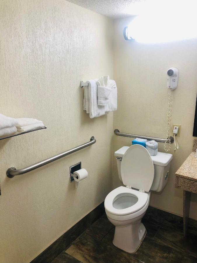 Quail Inn And Suites - Миртл-Бич Экстерьер фото